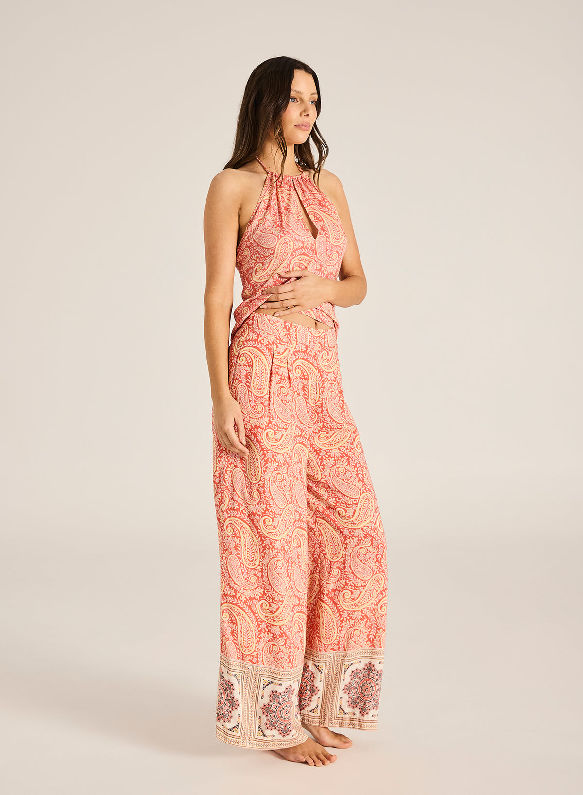 Sundara Sonia Pant - Spice