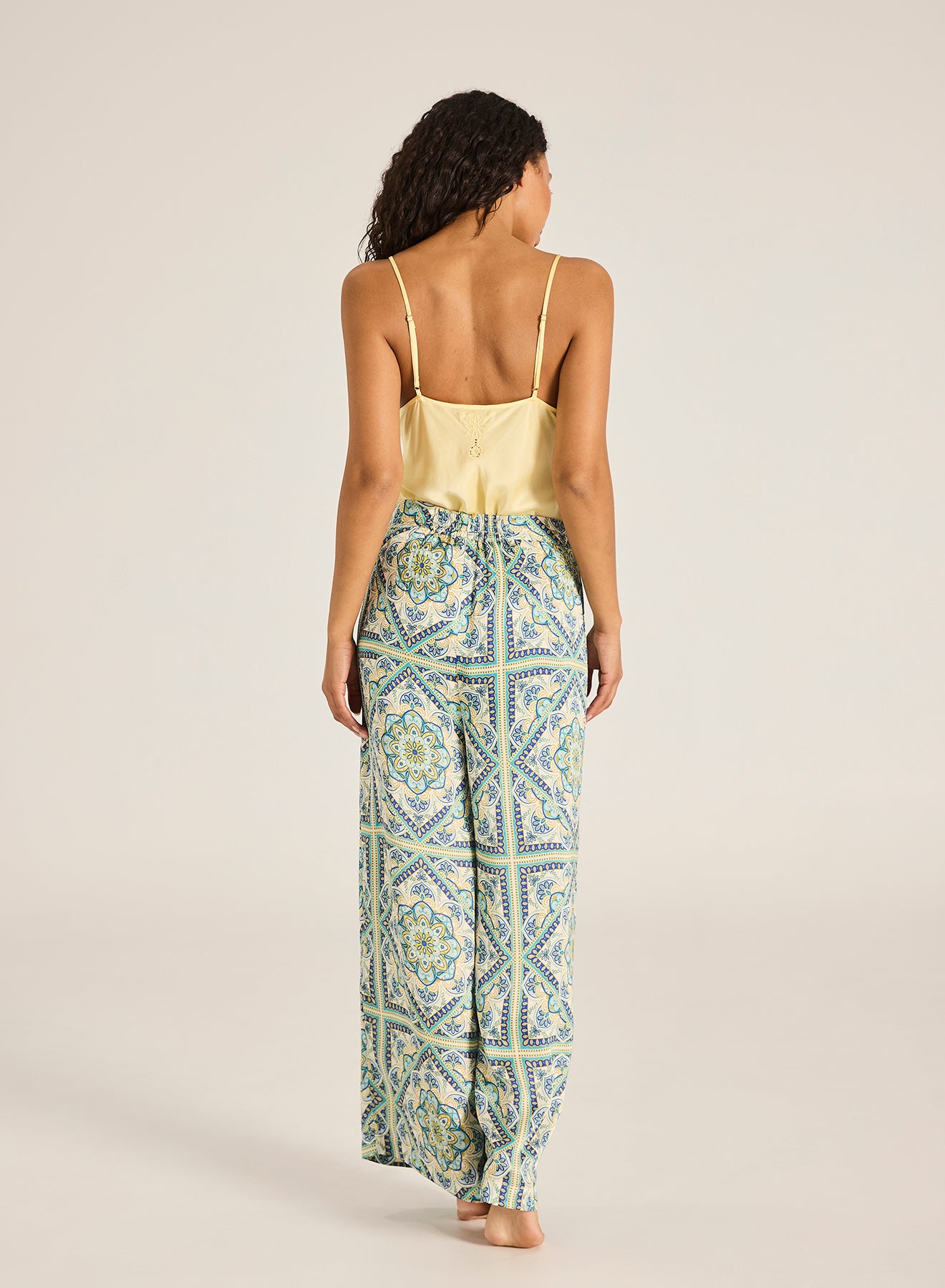 Anara Sonia Pant - Emerald